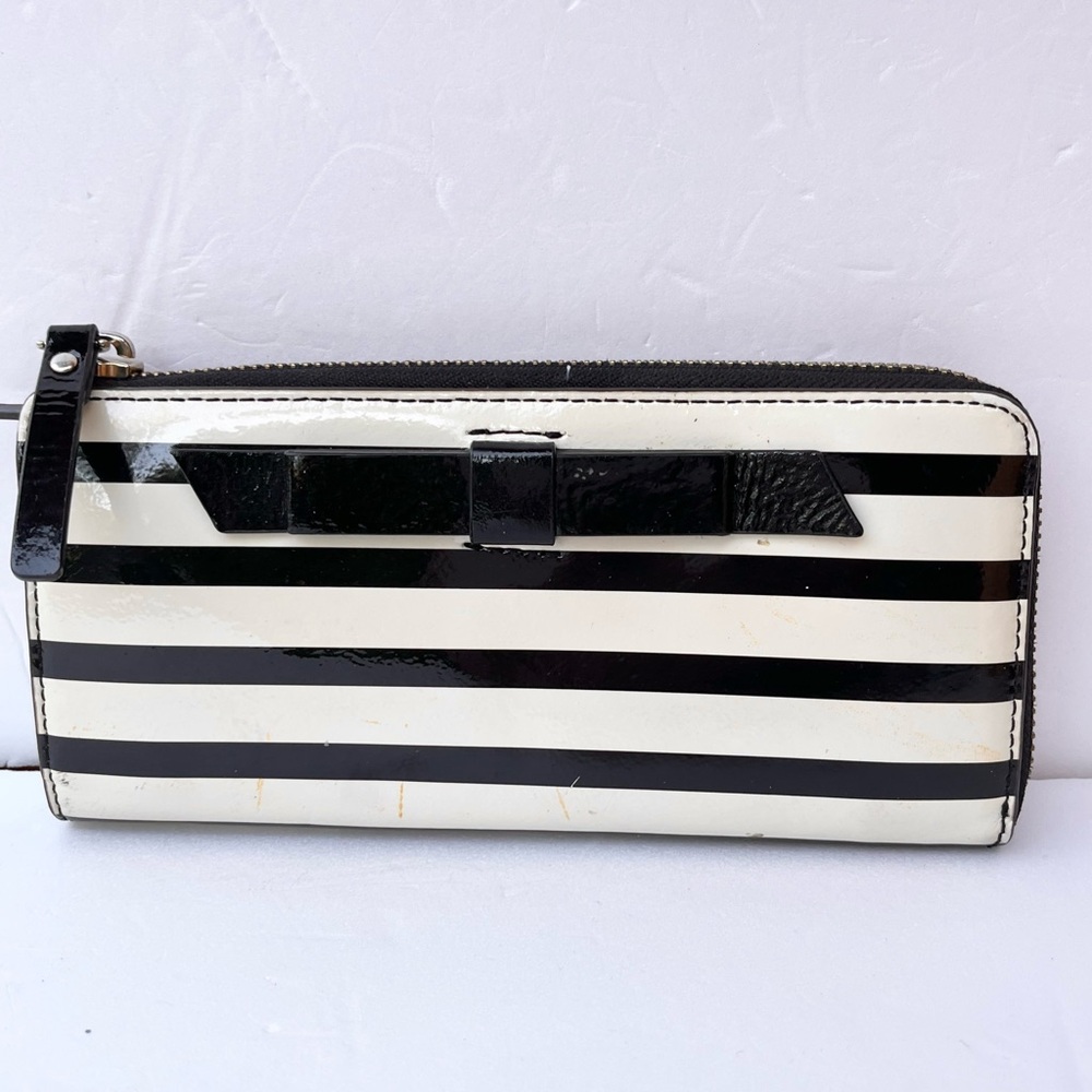 Black and White Striped Kate Spade Wallet Fair